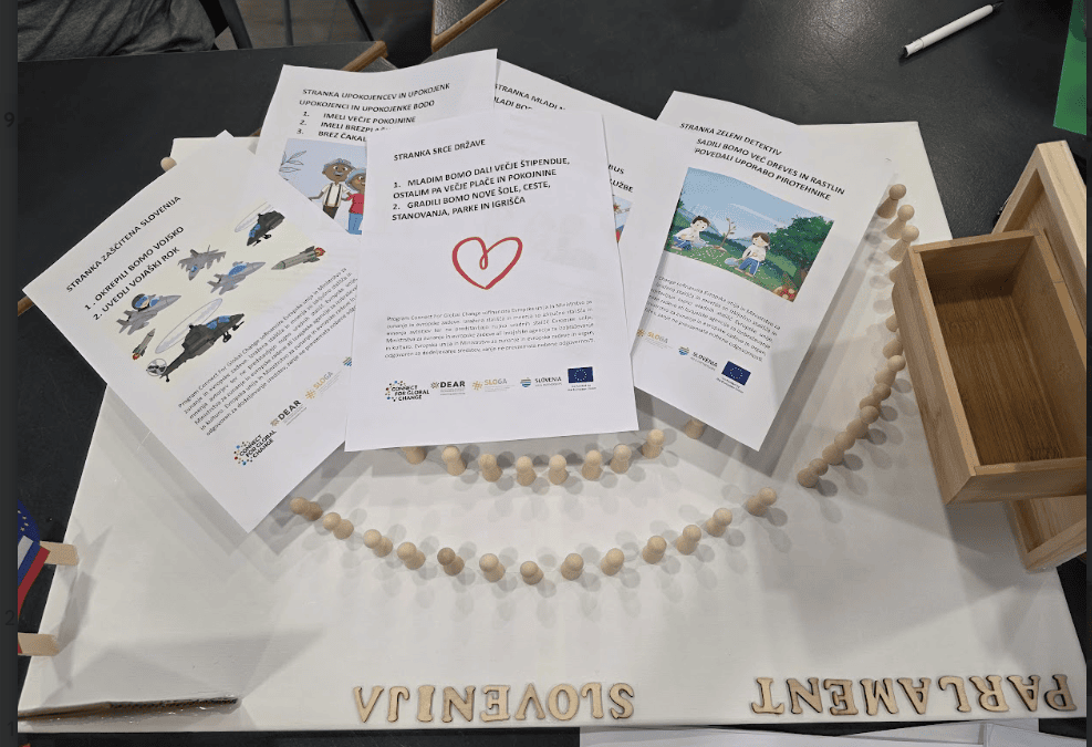 Parlament specifikus – v čevljih poslancev in poslank